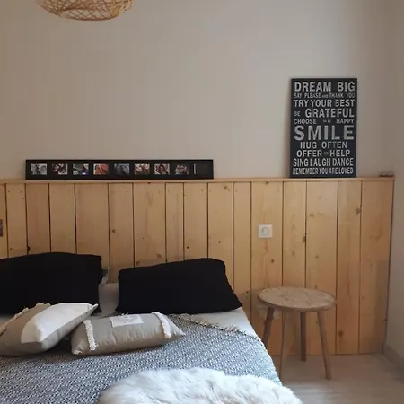 Maison De Village Avec Piscine *